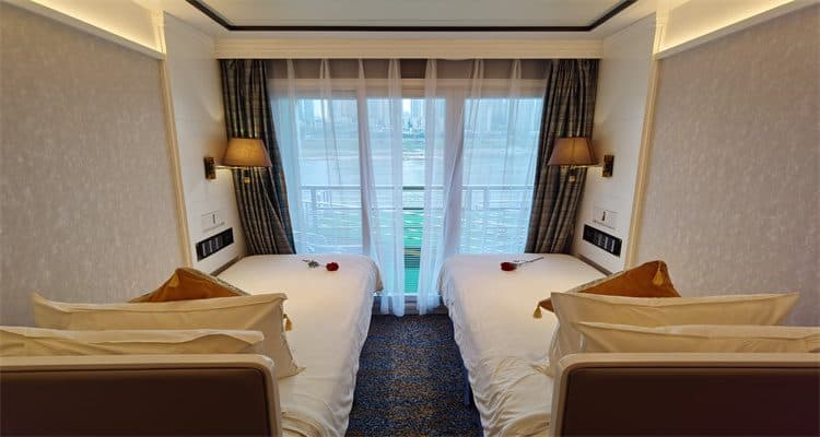 Balcony Twin Cabin