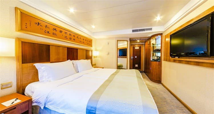 Deluxe Twin Cabin