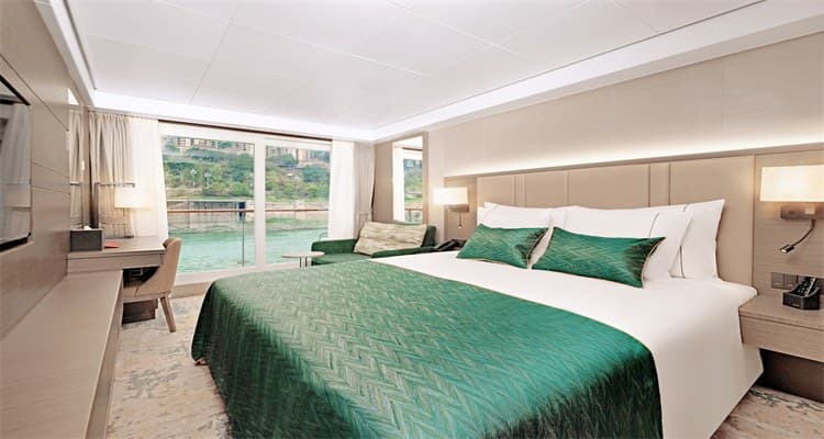 Select Deluxe Double Cabin