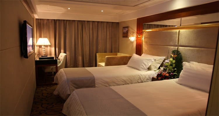 Deluxe Balcony Twin Cabin