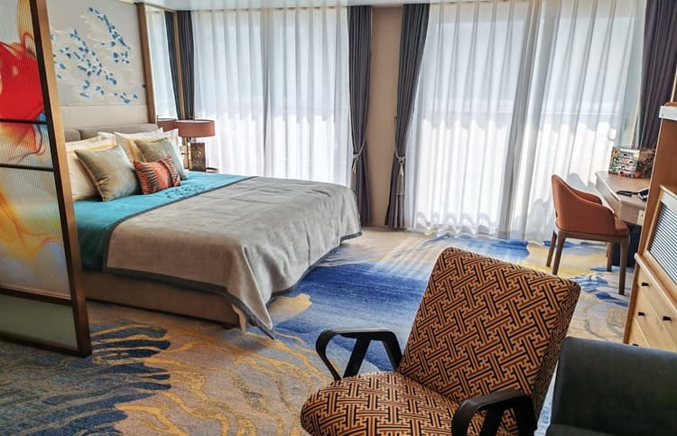 Shangri-La Suite