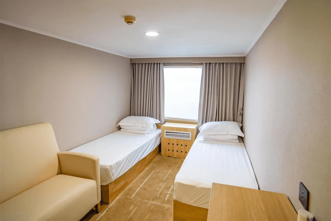 River-view Twin Cabin