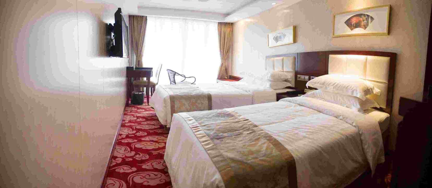 Executive Twin Cabin