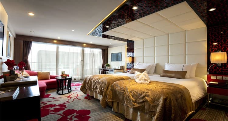 Executive Suite
