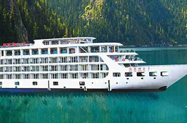 Cruise ship