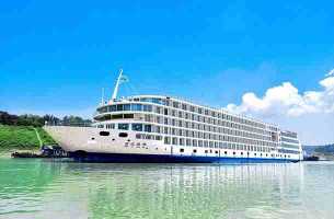 Cruise ship