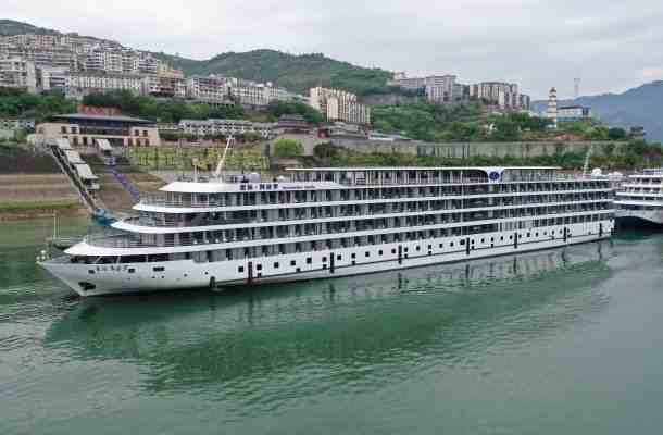 Cruise ship